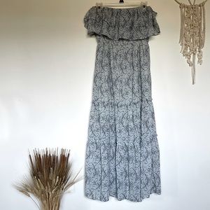 Promesa S like new strapless dress